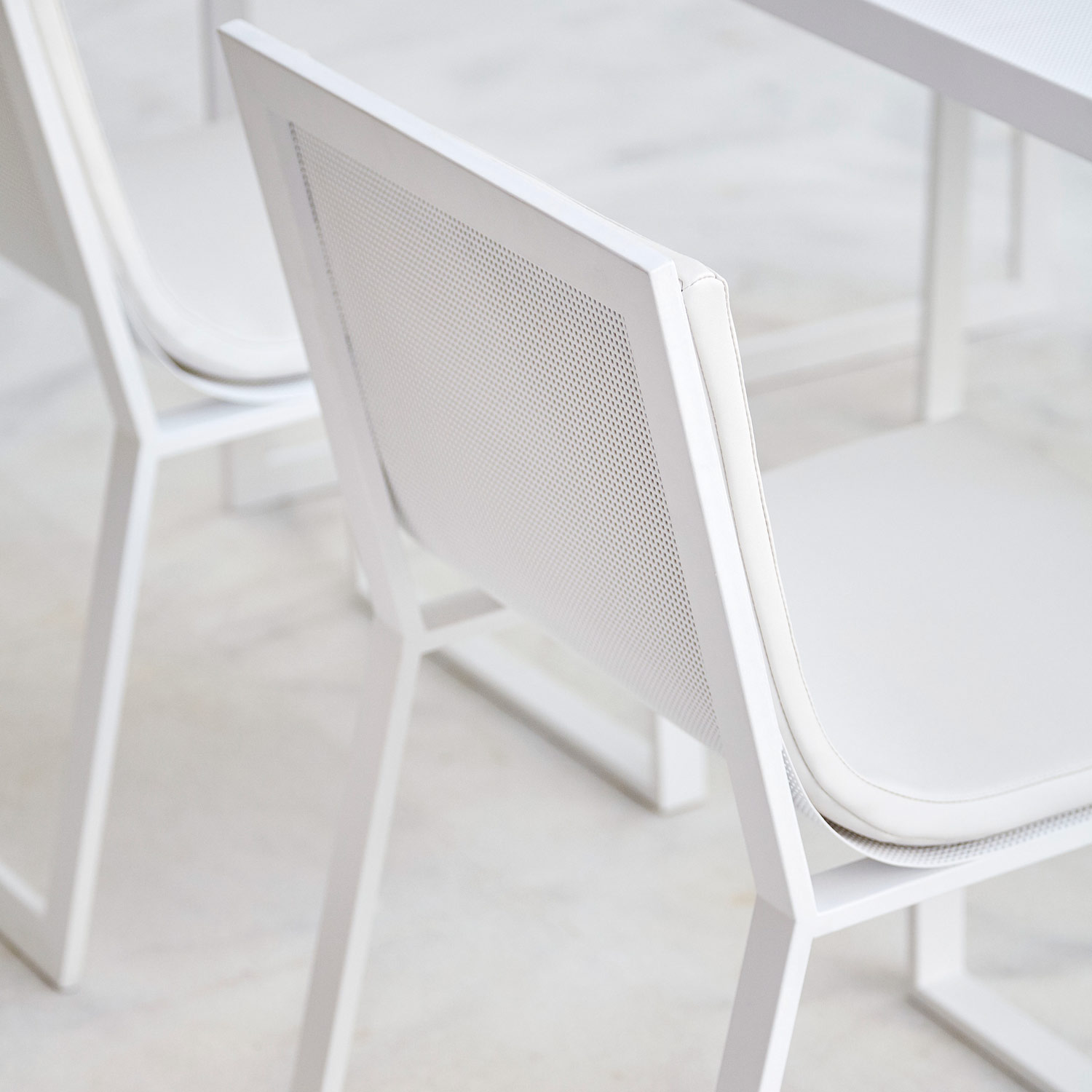 Blau luksus design møbler med den enkle stol i elegant design fra Gitz Design og Gandia Blasco