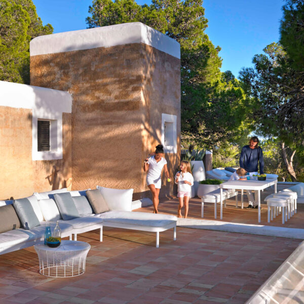 Luksus Havemøbler Giver Den Helt Fantastiske Indretning På Terrassen Fra Gitz Design Og Gandia Blasco